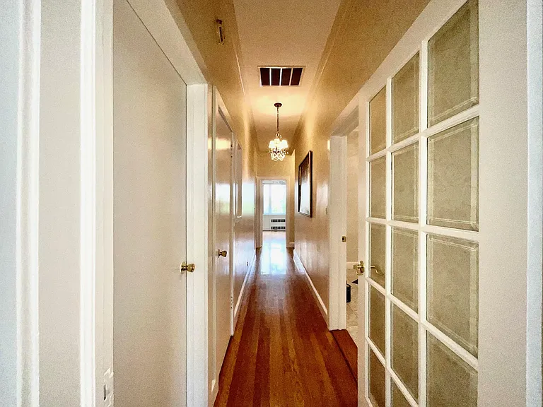 115 Exeter St — Photo 8