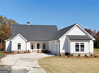 524 Smith Mill Rd, Winder, GA 30680