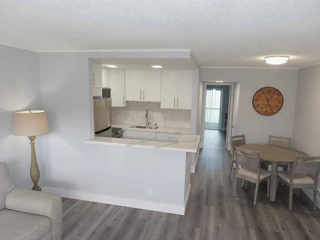 1 bed, 1.0 bath, 465 sqft, $1,400 — Photo 2