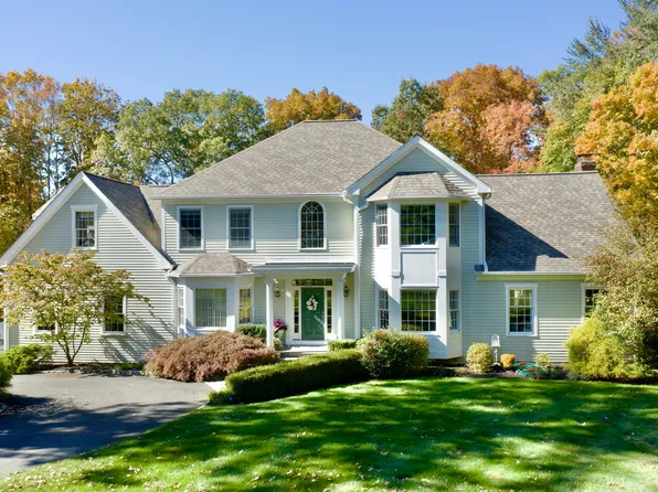 28 Southridge Road, Southbury, CT 06488