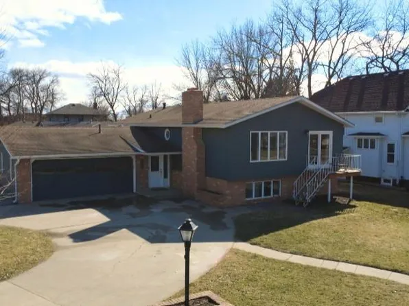 417 E Division St, Elbow Lake, MN 56531