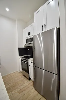 Rented by Skyward | media 27