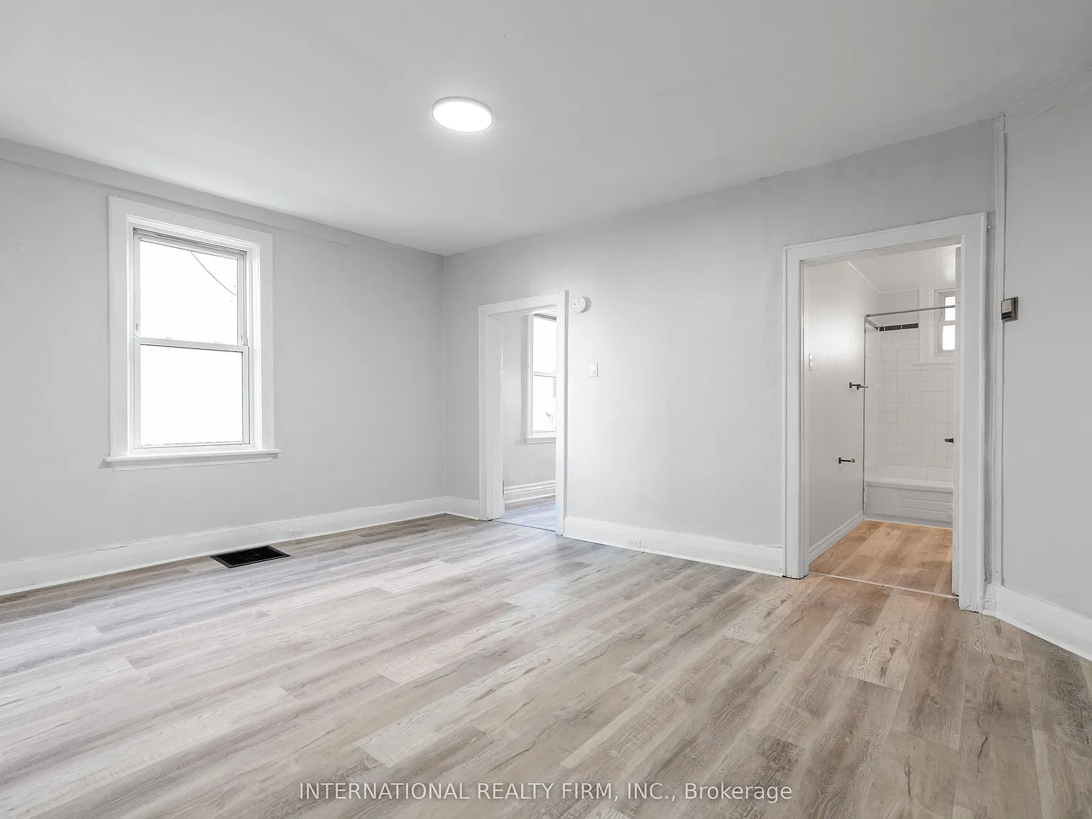 1 bed, $1,345 — Photo 4