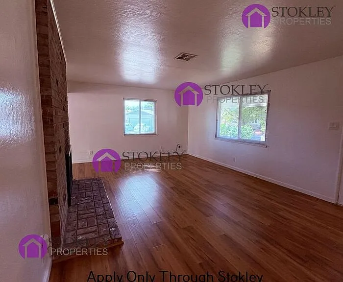 747 Harvard Dr — Photo 15