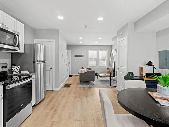 5th image of 369 S 17th St