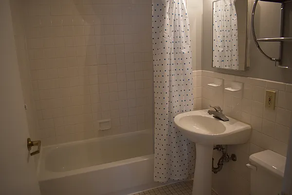 Rented by NY Space Finders Inc. | media 8