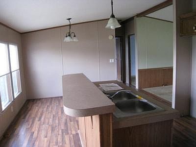 5th image of 2444 East Dr