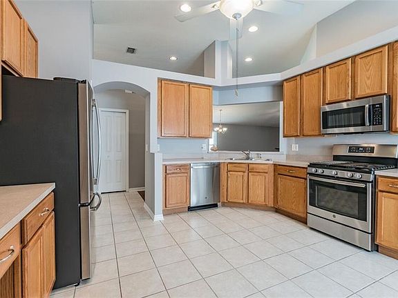 4th image of 7608 Wiltshire Park Pl