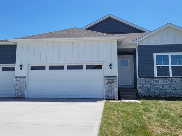 25095 Eagle Vista Dr, Adel, IA 50003