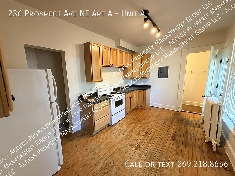 236 Prospect Ave NE #A — Photo 7