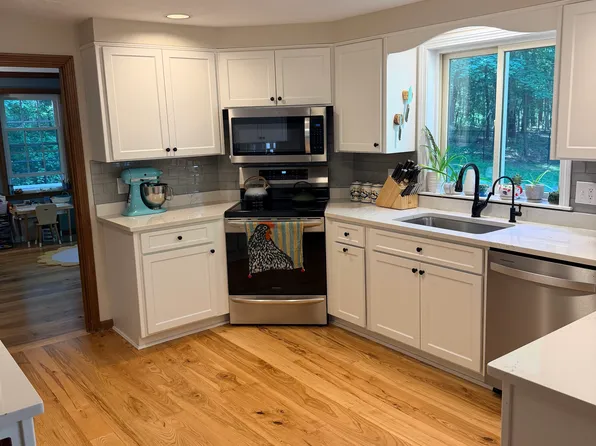 292 Stow Rd, Harvard, MA 01451