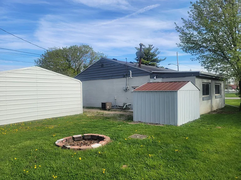 12264 Roosevelt Blvd — Photo 32