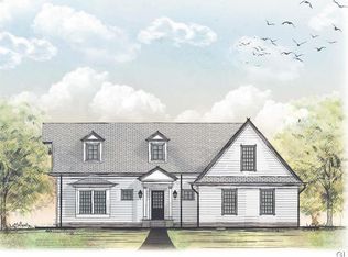 4487 Old Saucon Rd, Bethlehem, PA 18015