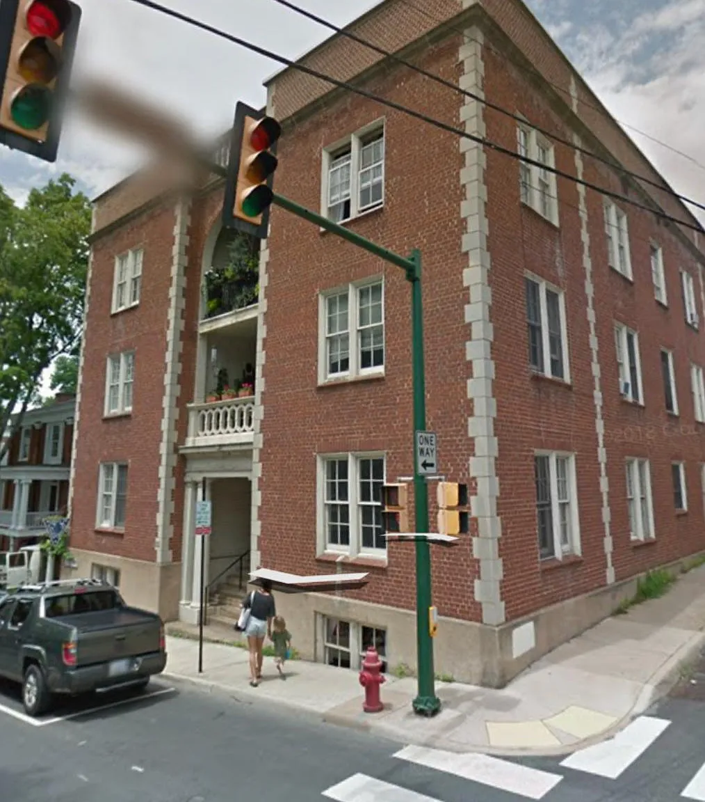 2 bed, 1250 sqft, $1,650 — Photo 2