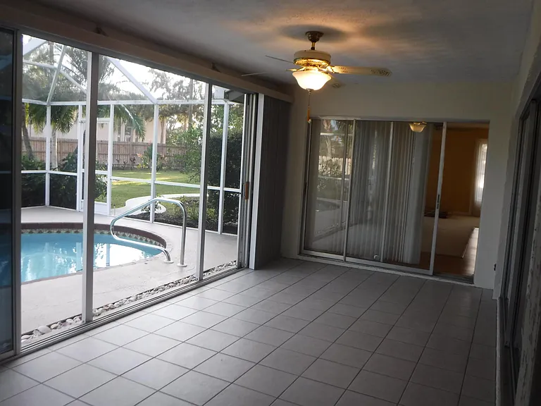 4328 Kingston Loop — Photo 7
