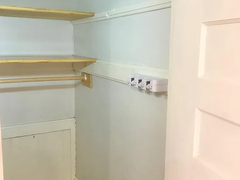 3005 Sidney St #1 — Photo 10