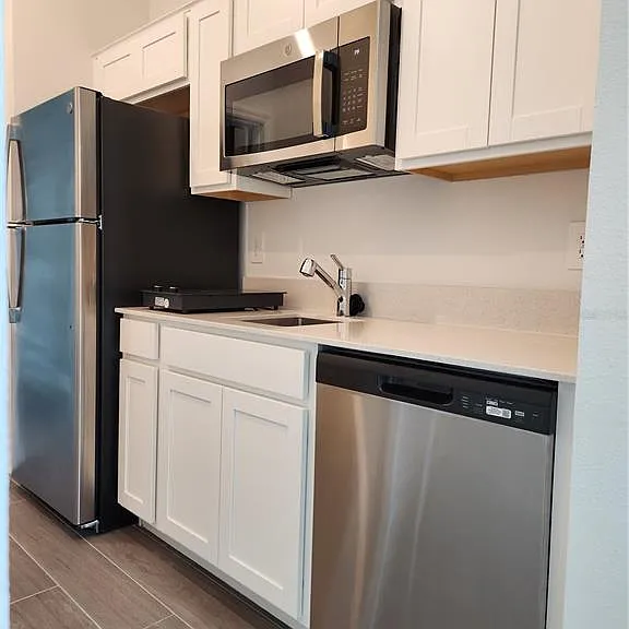 997 Waterfall Blvd — Photo 8