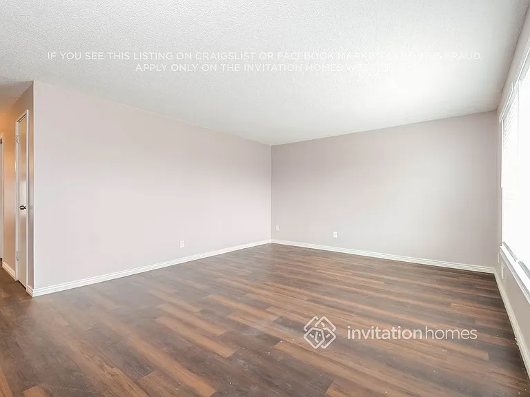 3195 Victor St — Photo 2