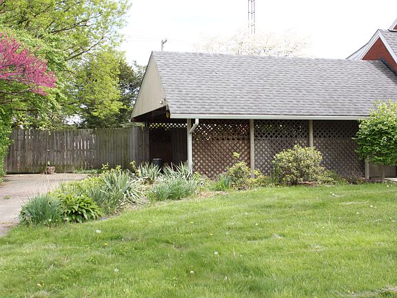 2nd image of 606 Saint Marys Ave