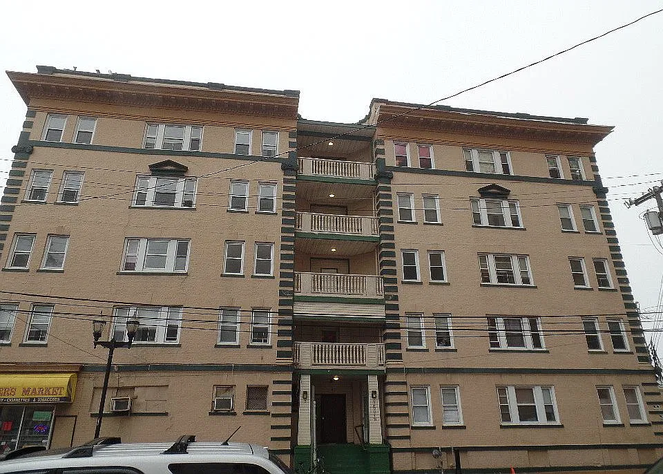 Lenox Apartments