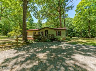 25 Lady Slipper Ln, Porter Corners, NY 12859