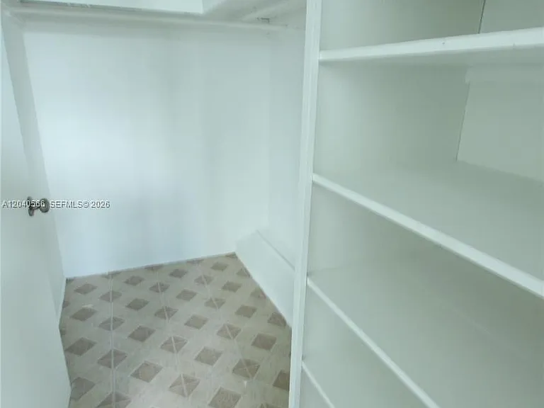 1115 Euclid Ave #11 — Photo 3
