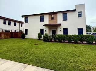 529 NE 206th Ln #529, Miami, FL 33179