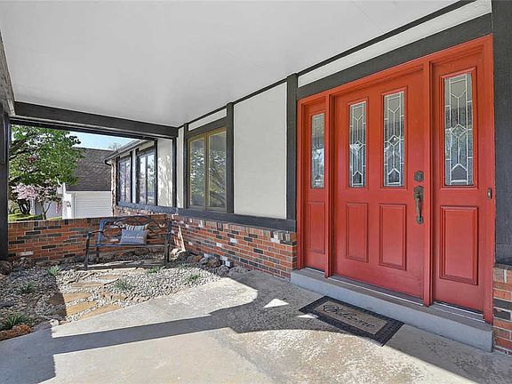 4th image of 133 Rosebrook Dr