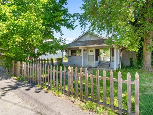 8025 N Smith St, Portland, OR 97203