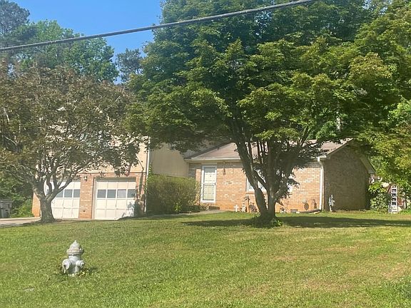 3rd image of 2935 Wendy Ln