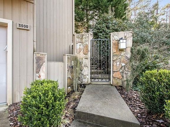 2nd image of 3000 Sawtooth Cir