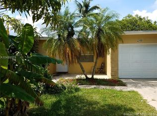 6250 SW 9th St, North Lauderdale, FL 33068