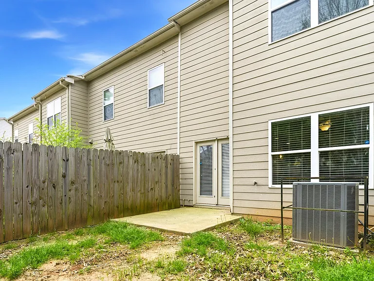 2717 Avanti Way — Photo 21