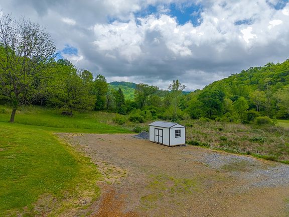 18th image of 1168 Carl Slagle Rd
