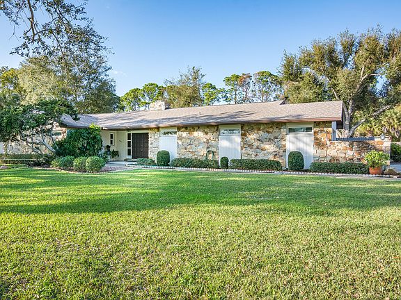 4th image of 530 Hidden Creek Dr