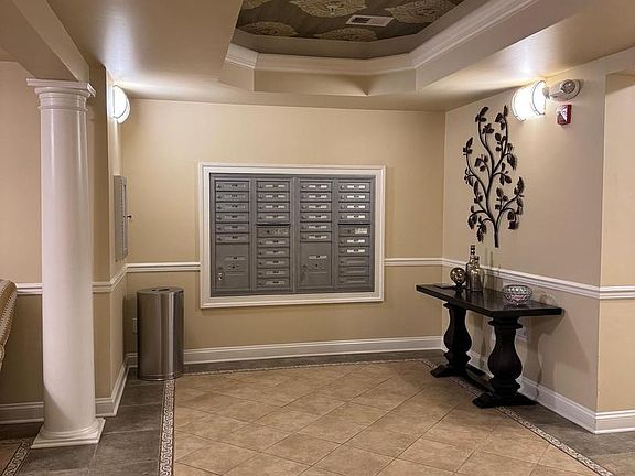 5th image of 9202 Charleston Dr Unit 405
