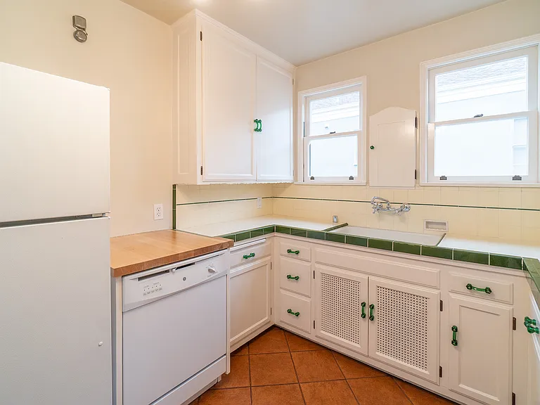 1324 N Alta Vista Blvd #2 — Photo 4