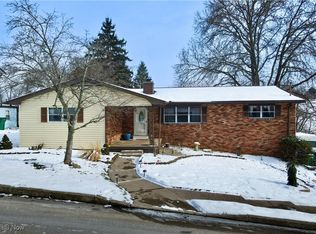 34 Valley View Dr, Vienna, WV 26105