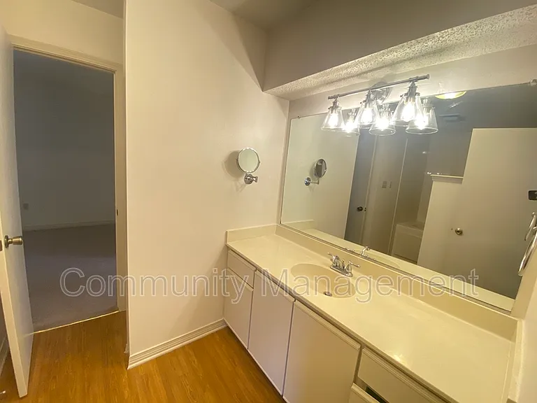 5131 Butter Creek Ln #206 — Photo 6