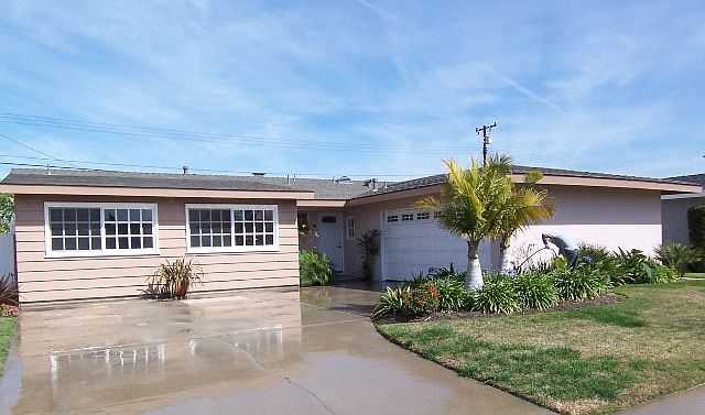 1st image of 5821 Los Molinos Dr