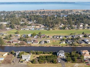 564 Point Brown Ave NE, Ocean Shores, WA