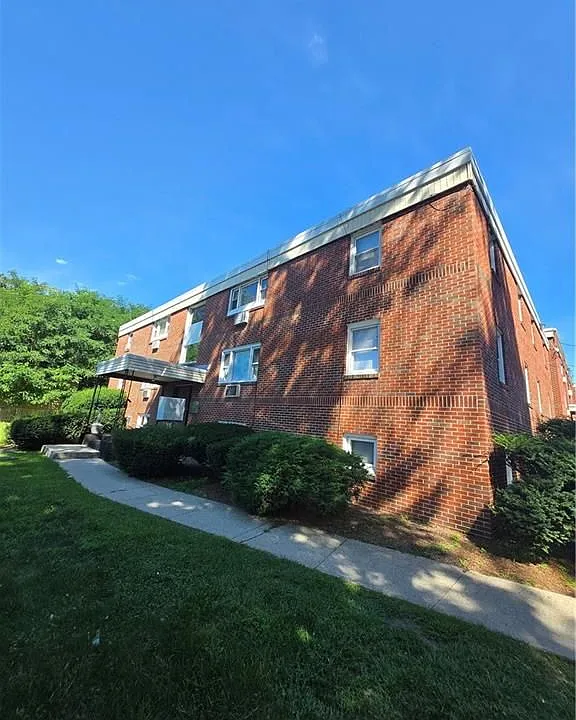 2160 Mineral Spring Ave #3-7