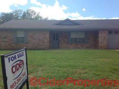 303 S Boyd St, Lindale, TX, 75771