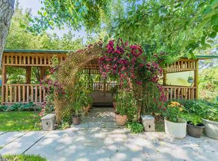 63 Reata Rd, Santa Fe, NM 87507