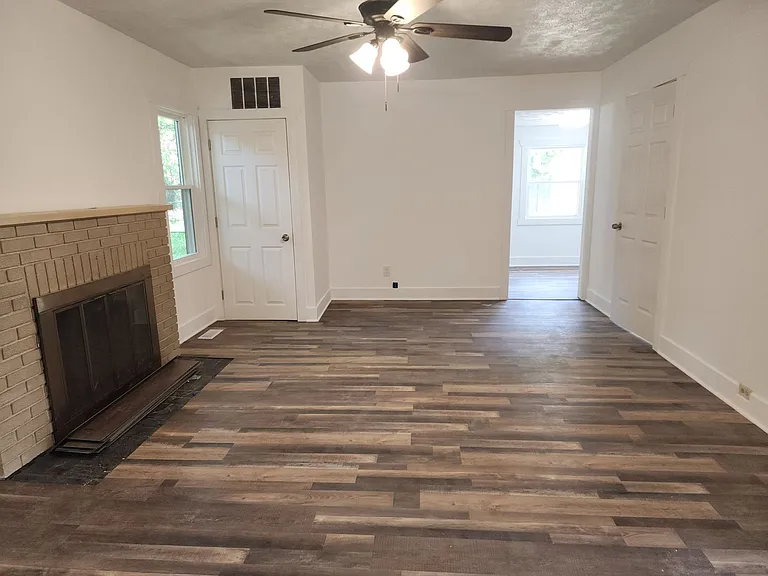 6247 Seneca Trl — Photo 3