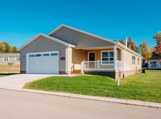 2148 Alta Vista Dr, Traverse City, MI 49686