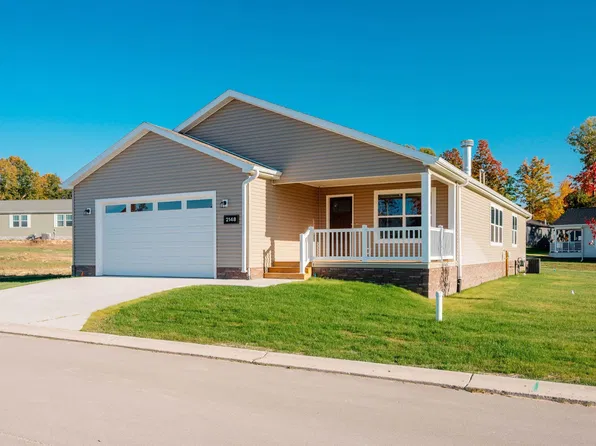 2148 Alta Vista Dr, Traverse City, MI 49686