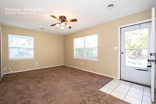 4th image of 5209 Forest Ave