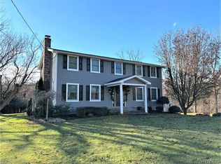 5714 Leete Rd, Lockport, NY 14094