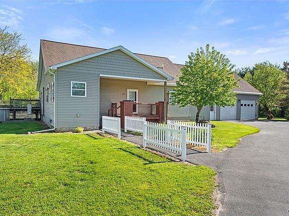 3rd image of 3114 Haskins Rd